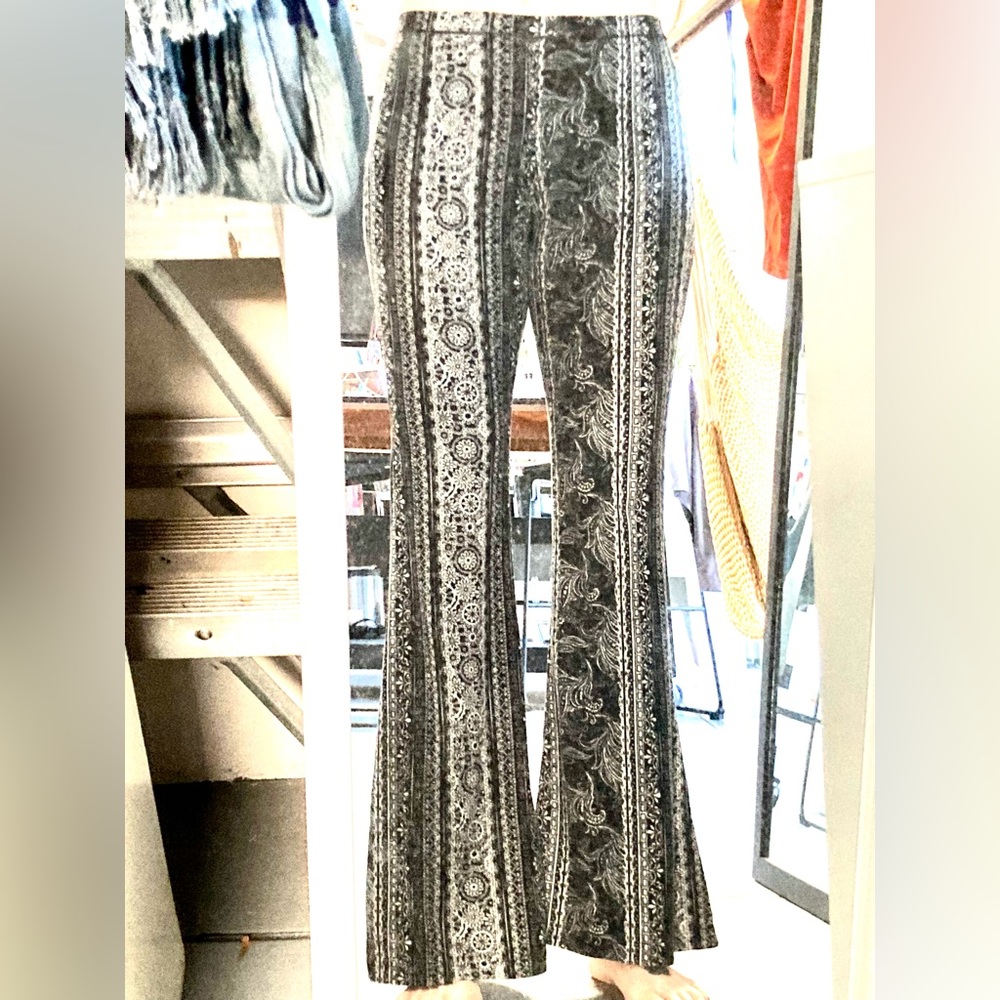 Fun Fabric Flare Pants - Black